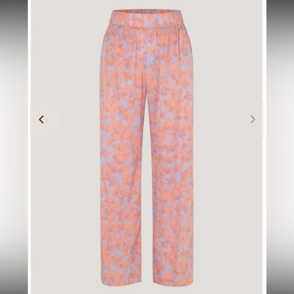 BAUM UND PFERDGARTEN nala trousers in peachy water flower 36
